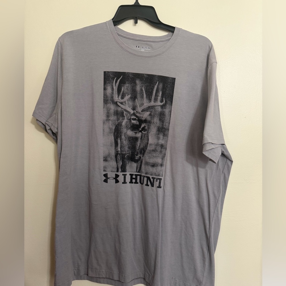 Under Armour Gray 'I Hunt' Graphic Tee